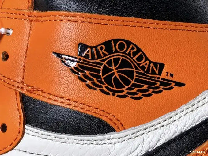 HYPE 555088-113 Air Shattered 1 Backboard Jordan Away 0521